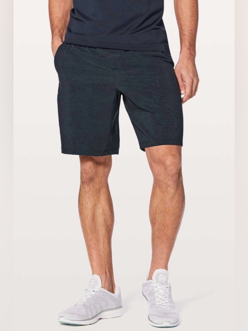 Lululemon Pace Breaker Short Linerless 9"